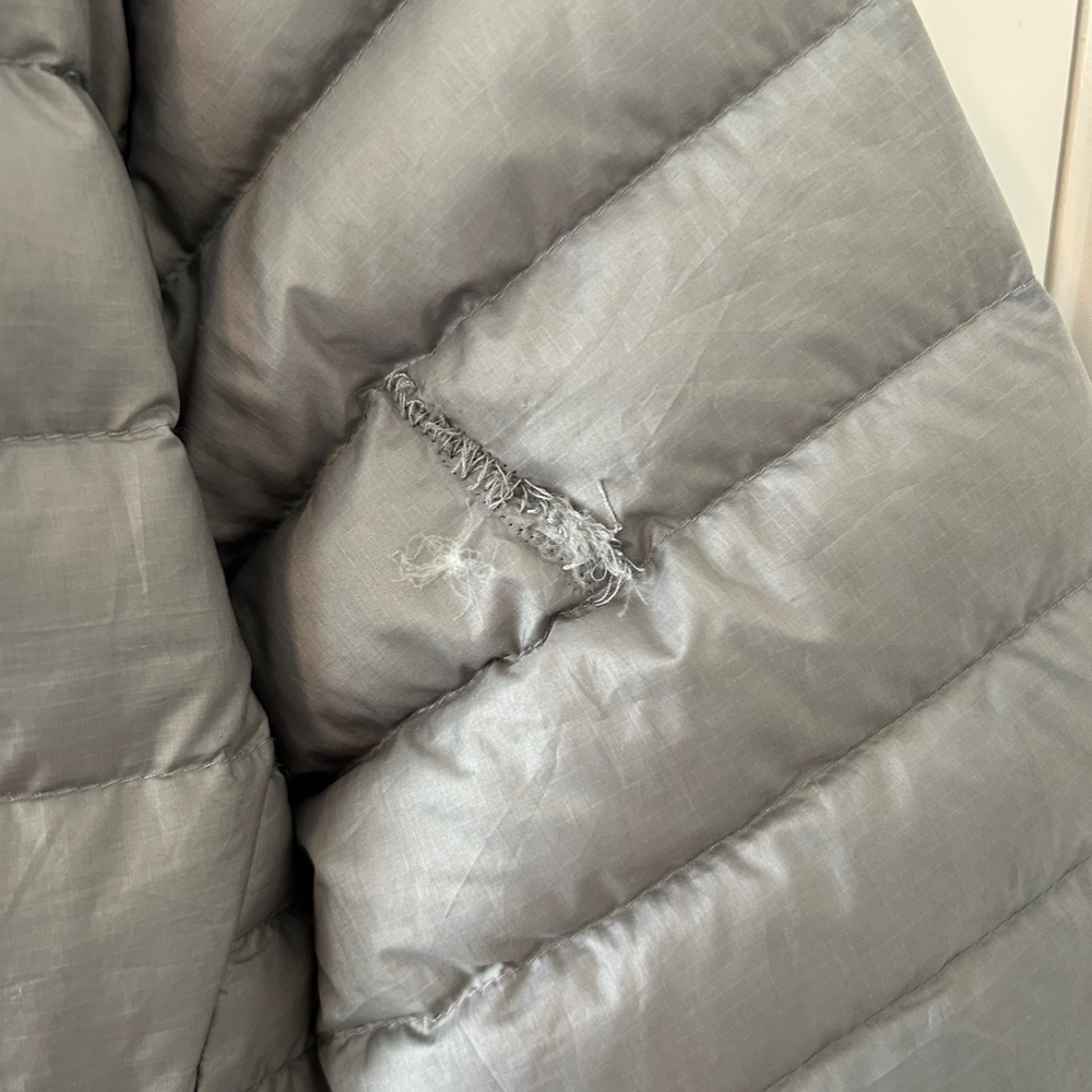 Women's Patagonia Down Sweater Jacket - Picture 8 of 8